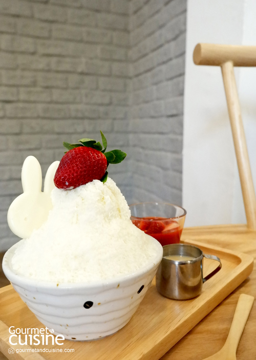 Strawberry Butter Cake Kakigori