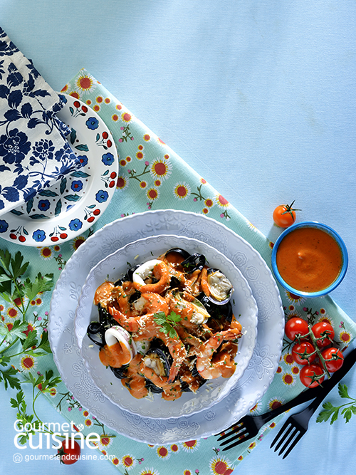 Seafood Pink Sauce with ink Fettuccini 