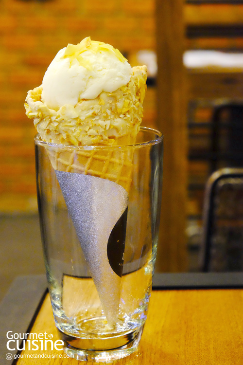 Crispy Durian Cone with Ice Cream