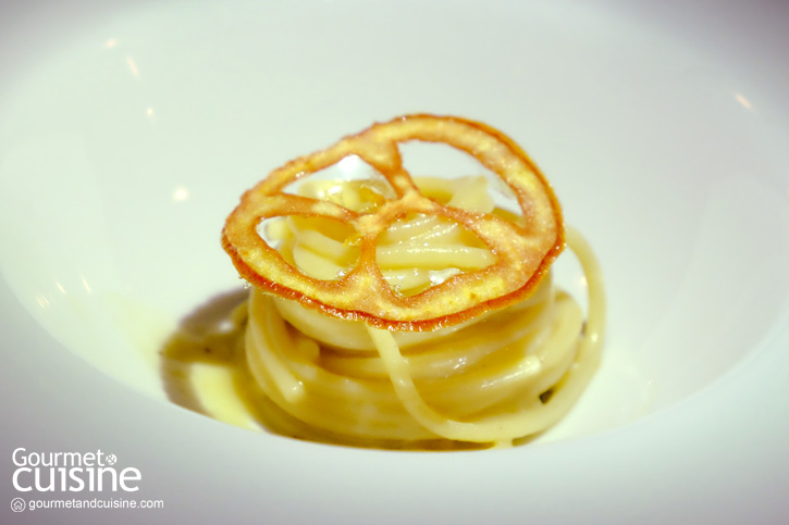 Spaghetti Tomatoes water and Burrata