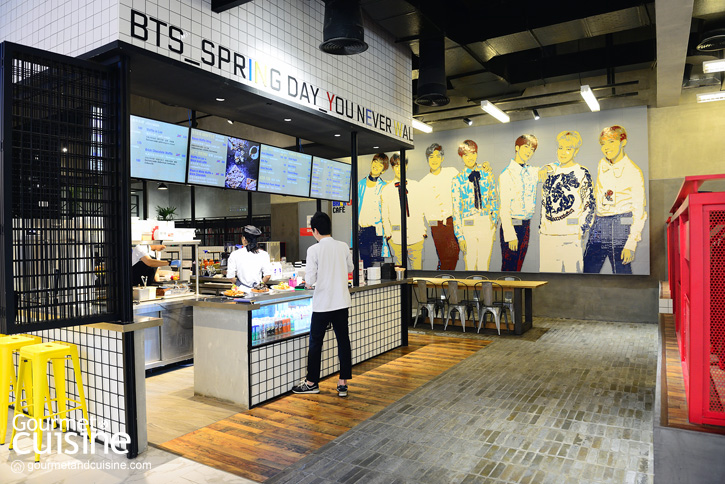 BTS Brick Live Cafe