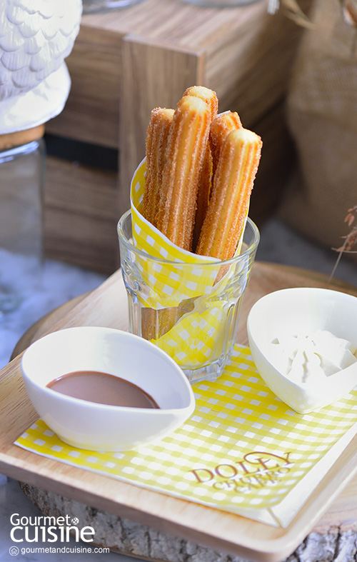 Dolly Churro Café