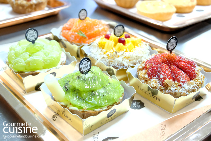 Orange Tart, Strawberry Tart, Green Grape Tart, Mango Tart และKiwi Tart 