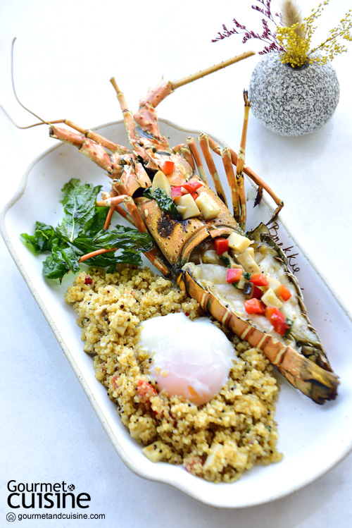 Quinoa Holy Basil with Lobster Fried จาก Brekkie Organic Café & Juice Bar