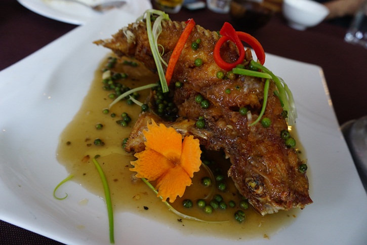 Deep-fried Red Fish with Green Pepper