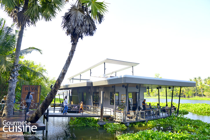 Riva Floating Café