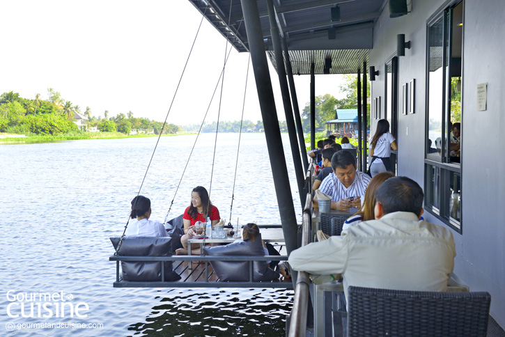 Riva Floating Café