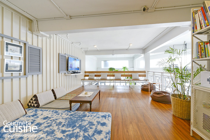 The QUARTER Bangkok Poshtel & Coworking