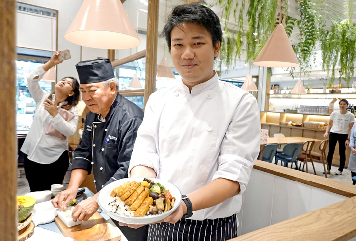 On The Table Tokyo Café ปรับลุคใหม่ พร้อมความใส่ใจในทุกๆ เมนู