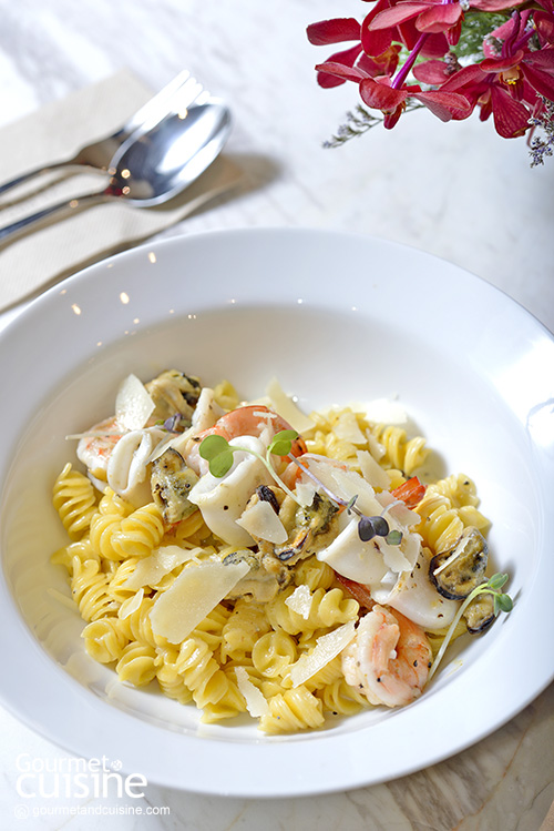 Fusilli with Seafood Cream Sauce