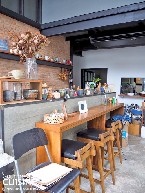 Brown Café Where We Bake & Blend ภูเก็ต คาเฟ่ที่คนรักเค้กต้องมาโดน