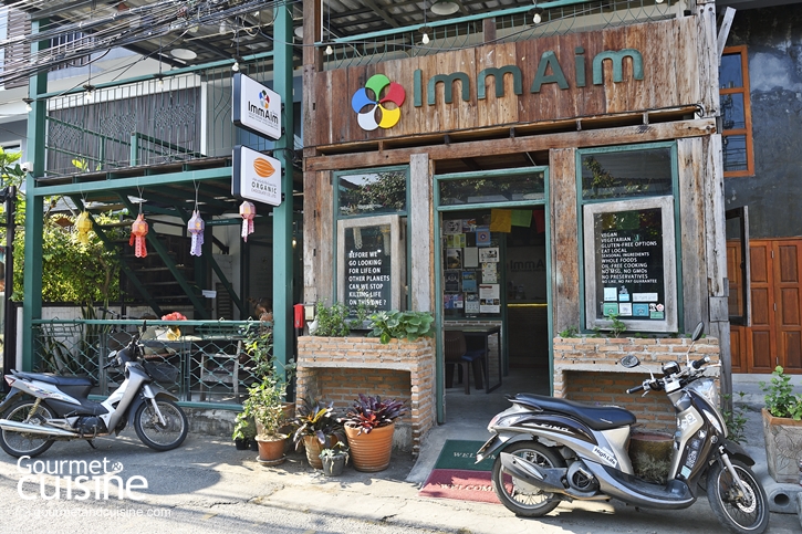 ImmAim Vegetarian And Bike Cafe'