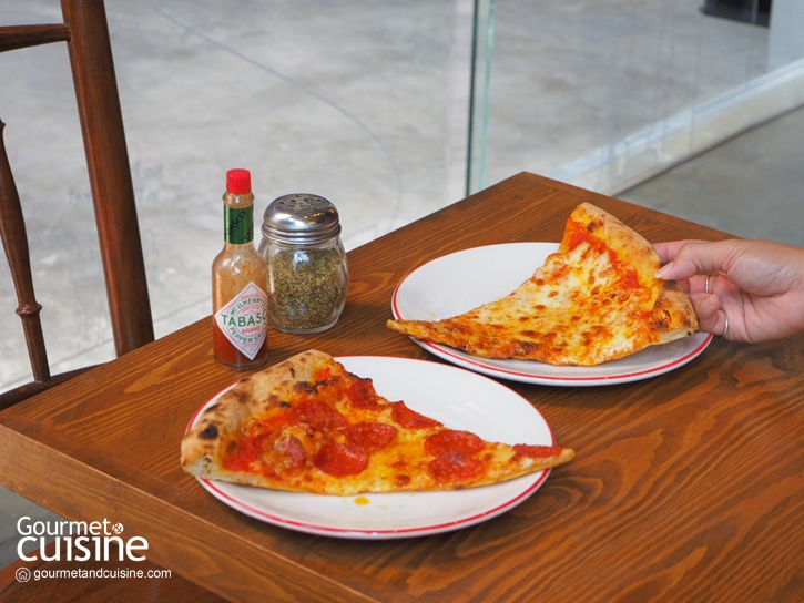 Soho Pizza : พิซซ่าแป้งบางสไตล์นิวยอร์ก