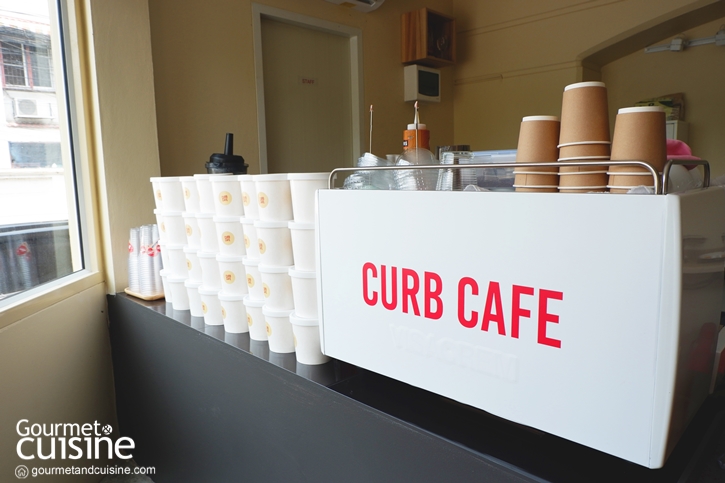 Curb café 