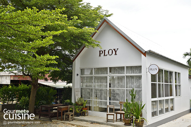 Ploy’s Coffee & Bakery อร่อยเพลินในบ้านสีขาวสุดน่ารักย่านสมุทรปราการ