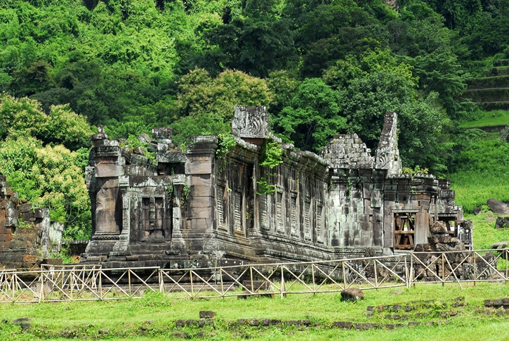 เยี่ยมชมมรดกโลกพันปีที่ปราสาทวัดพู ประเทศลาว