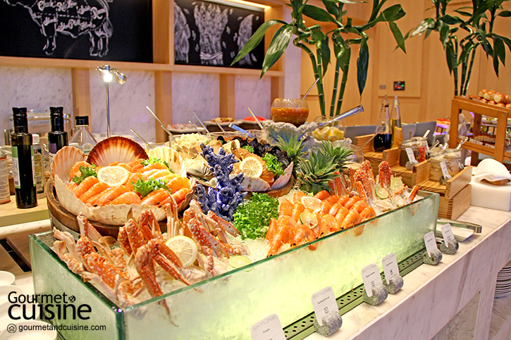 Skyline Seafood Buffet AVANI+ Riverside Bangkok Hotel 