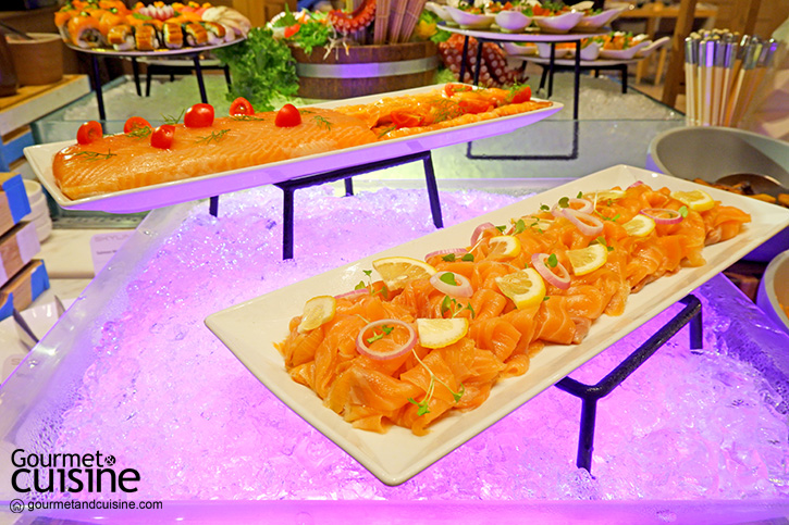 Skyline Seafood Buffet AVANI+ Riverside Bangkok Hotel 