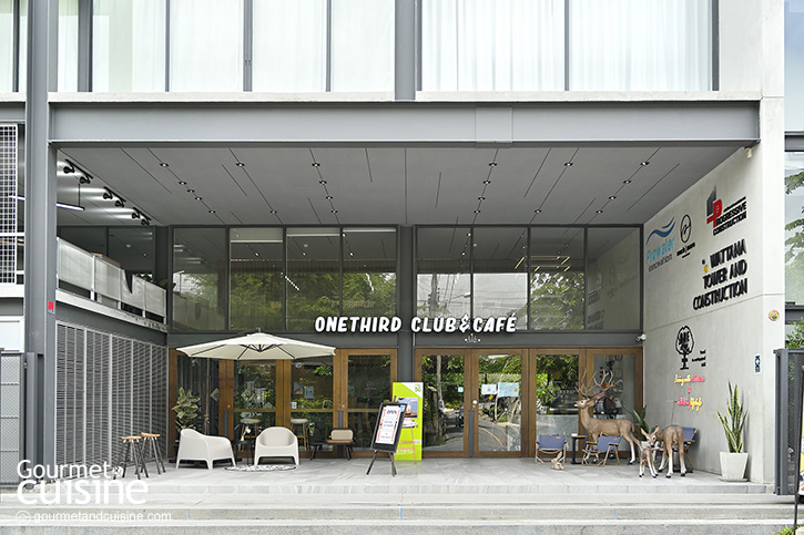 Onethird Club & Café คาเฟ่สเปซสงบ แสนสบาย