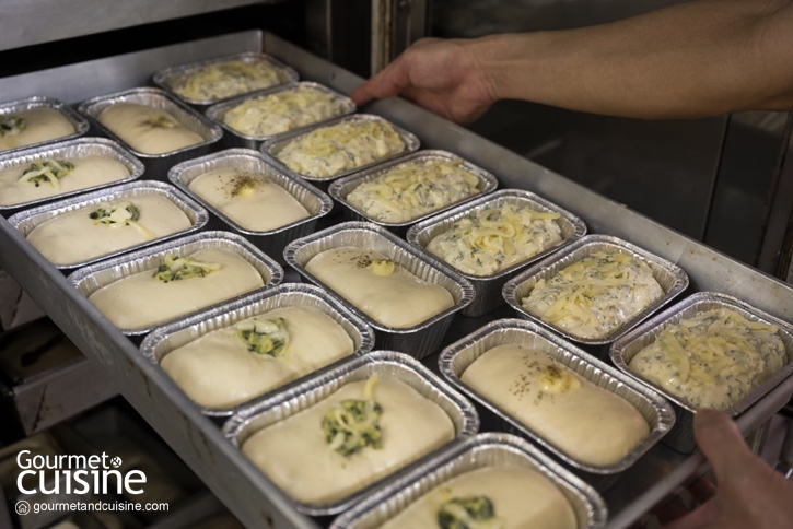 “Home Bread” ร้านเบเกอรี่สีเหลืองย่านสีลมที่คนรักขนมปังห้ามพลาด