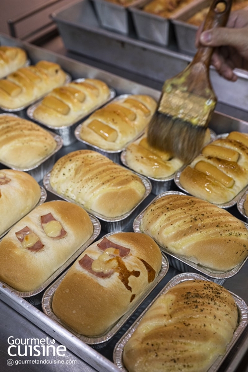 “Home Bread” ร้านเบเกอรี่สีเหลืองย่านสีลมที่คนรักขนมปังห้ามพลาด