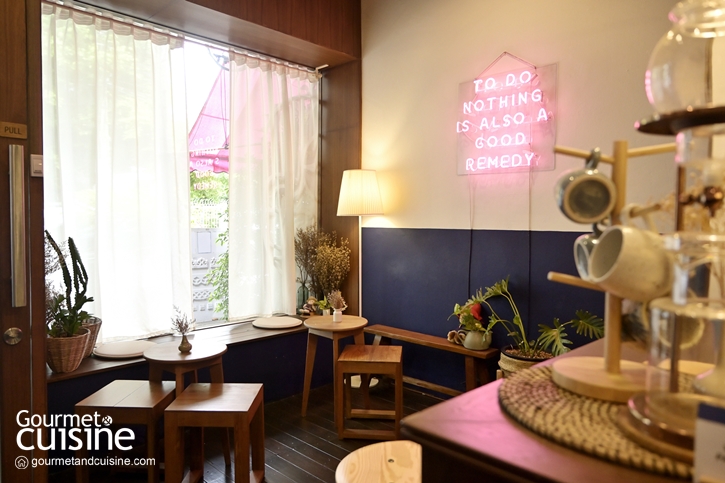 “Remedy Coffee Roastery” จิบกาแฟดีเยียวยาหัวใจในคาเฟ่น่านั่งแห่งถนนดำรงรักษ์ 