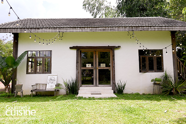 Sawanbondin Farm & Tea House (สวรรค์บนดิน) ร้านน้ำชาน่านั่ง จ.เชียงราย