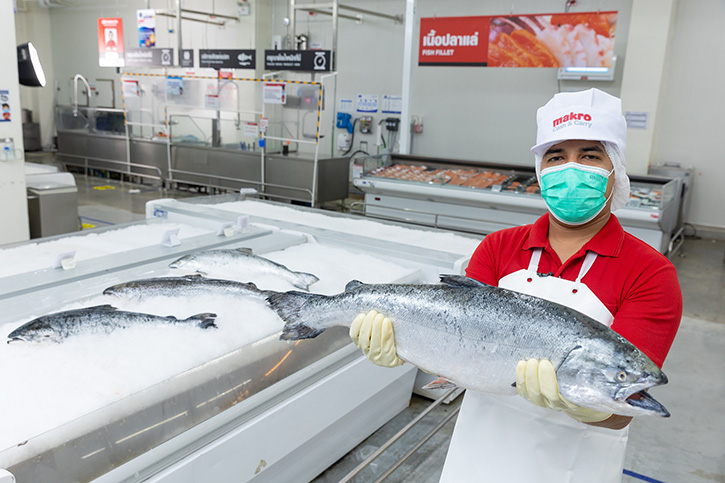 แม็คโครหนุนธุรกิจร้านอาหาร พร้อมเอาใจคนยุคใหม่ใส่ใจสุขภาพ นำเข้าแซลมอนและซาบะนอร์เวย์ อันดับ 1 ตอกย้ำผู้นำอาหารสดจากทั่วทุกมุมโลก