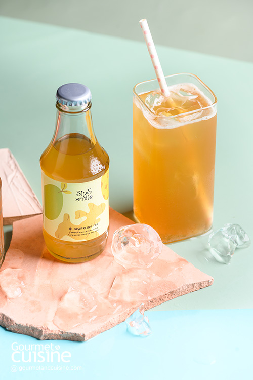 เติมความซ่า เพิ่มความสดชื่นด้วย Sparkling Fruit Tea จากร้าน Sip and smile