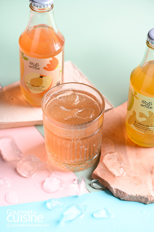 เติมความซ่า เพิ่มความสดชื่นด้วย Sparkling Fruit Tea จากร้าน Sip and smile