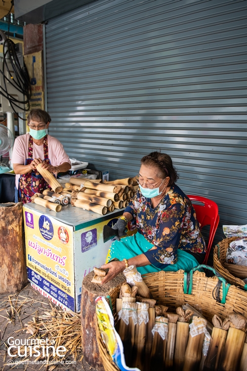 ข้าวหลามเม่ลูกจันทร์ ร้านข้าวหลามตำนานความอร่อยกว่า 100 ปี จังหวัดนครปฐม