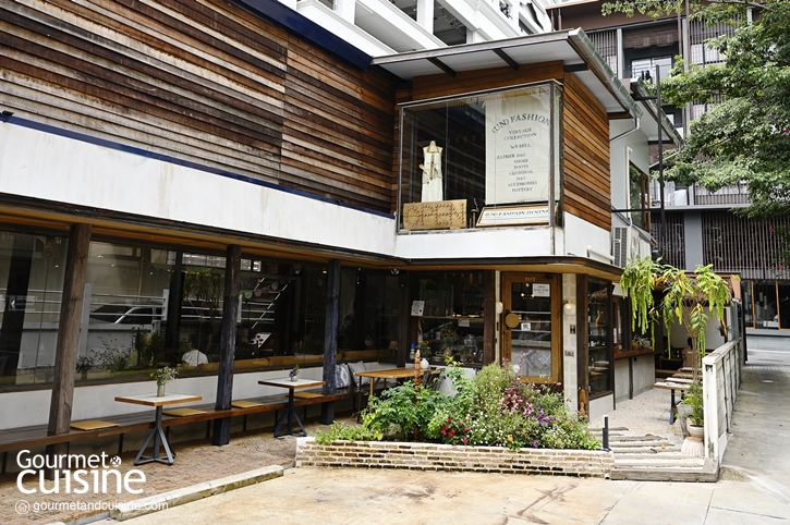 (UN)FASHION DISTRICT S39 คาเฟ่และร้านอาหารสไตล์วินเทจกลางกรุง