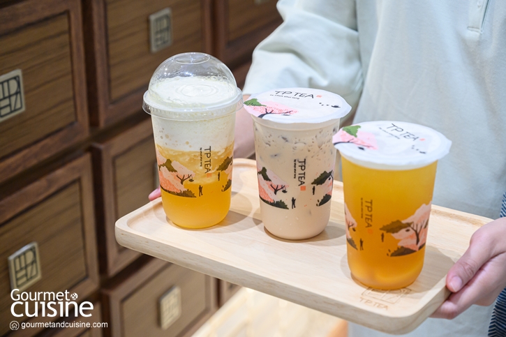 จิบ Peach Puree x Premium Green Tea ที่ TP TEA Thailand