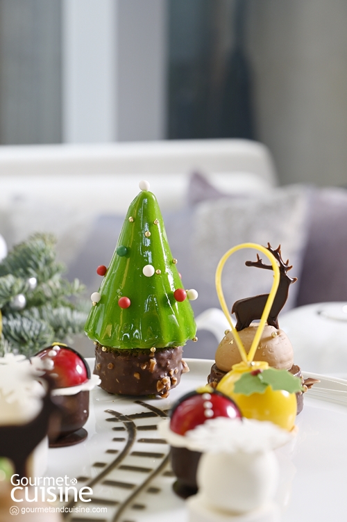 จิบ Festive Afternoon Tea ฉลองคริสต์มาสบนขบวนรถไฟ ที่ Park Hyatt Bangkok