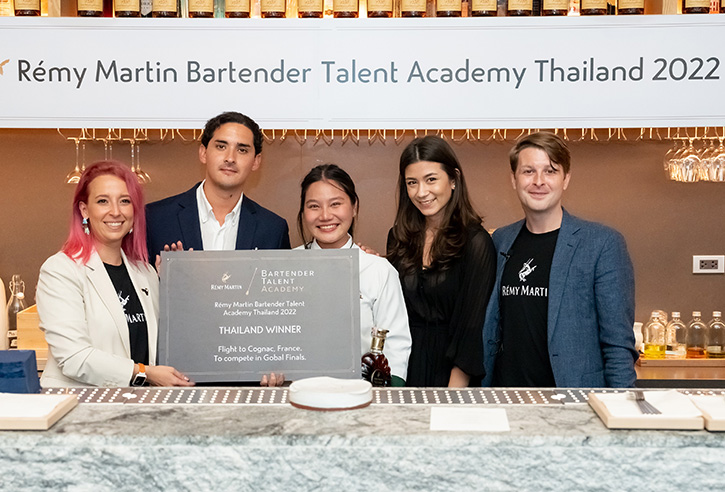 การแข่งขัน Bartender Talent Academy 2022 ระดับภูมิภาคเอเชียที่จัดขึ้นเป็นครั้งแรกที่กรุงเทพฯ และการมอบรางวัลให้กับสุดยอดบาร์เทนเดอร์ไทย