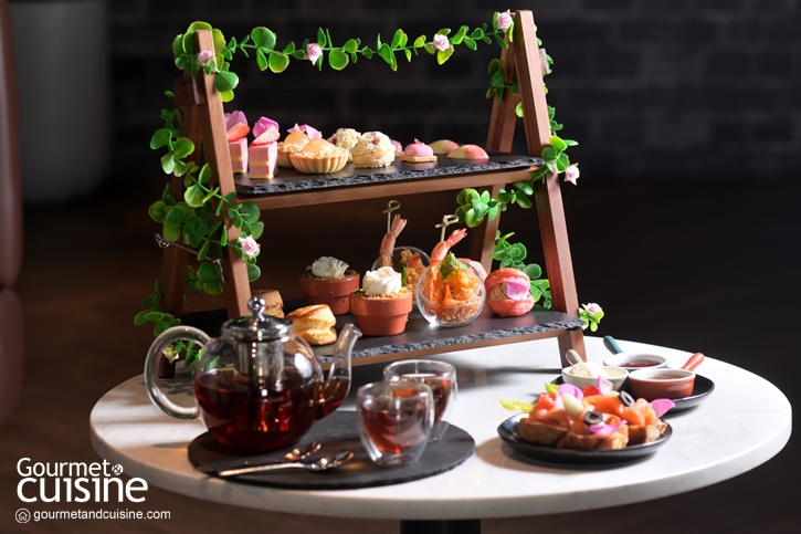 “Coming Up Roses” ชุดน้ำชายามบ่ายสีชมพูกรุ่นกลิ่นกุหลาบ By Greenhouse - Restaurant & Terrace