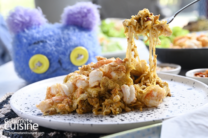 ถักเพลินเจริญอาหารที่ Bigknit Café คาเฟ่กระเป๋าไหมพรมยักษ์สุดฮิต สุขุมวิท 49