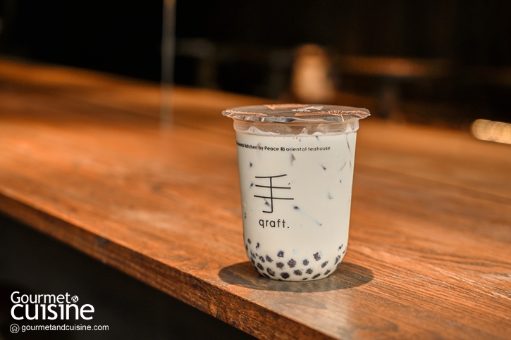 手 qraft. ร้านชานมน้องใหม่ย่านอารีย์ จากแบรนด์ Peace 和 oriental teahouse