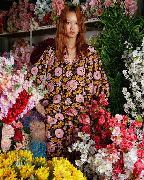 จิม ทอมป์สัน ชวนเดินตลาดดอกไม้ในมุมมองใหม่ ดึง “แจน-ใบบุญ” นางแบบชื่อดัง ร่วมถ่ายทอดคอลเลกชัน “The Blooming Spirit”