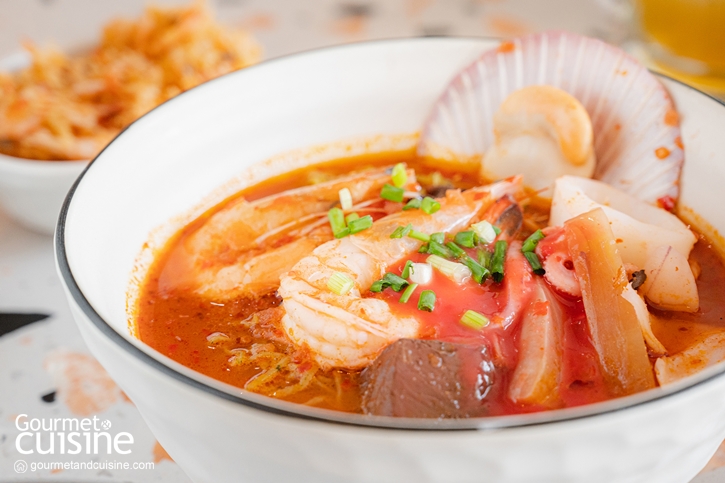 เลือกเส้น เล่นน้ำ ร้านก๋วยเตี๋ยวเปิดใหม่ใน Central World