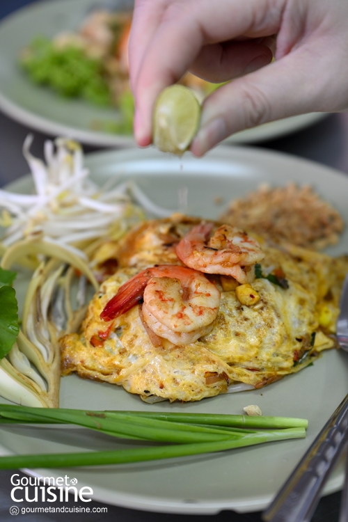 5 ร้านผัดไทย-หอยทอด กระทะร้อนสไตล์ไทย ใครกินก็ยกนิ้วให้