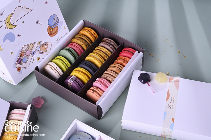 น่ารักสุดใจ La Lune Macaron & Pastries มาการองสีหวานจับคู่กับซอสม็อกเทล