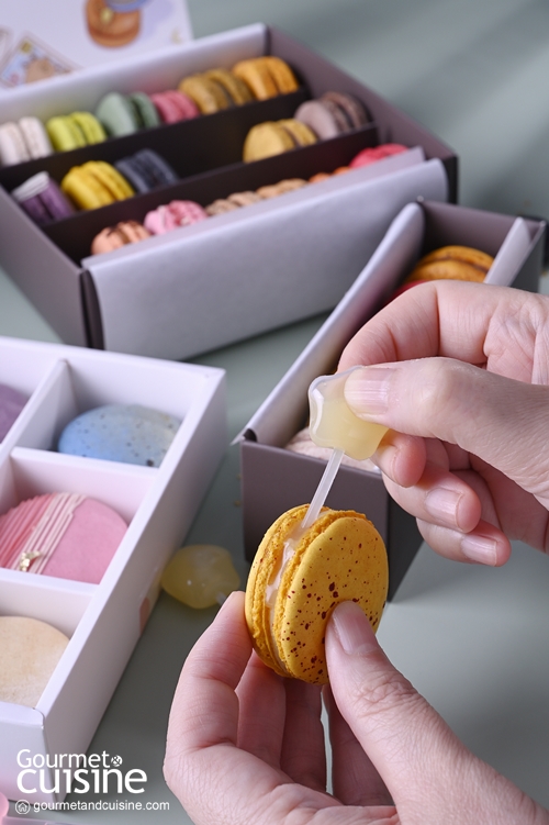 น่ารักสุดใจ La Lune Macaron & Pastries มาการองสีหวานจับคู่กับซอสม็อกเทล