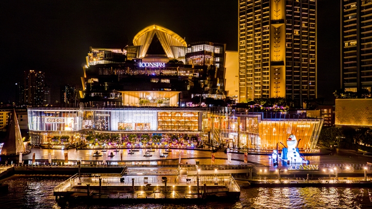 “โอลาฟ” สูงเท่าบ้าน ผลงานของ ICONSIAM X Hong Kong Disneyland Resort