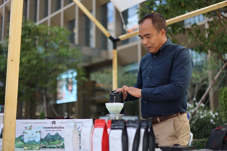 ค้นพบเสน่ห์กาแฟไทยจาก “9 กาแฟดริปรักษ์โลกพันธุ์ไทย” ที่บ่มเพาะเมล็ดพันธุ์แห่งความยั่งยืนผ่าน 9 นักสร้างสรรค์กาแฟชั้นนำระดับประเทศ