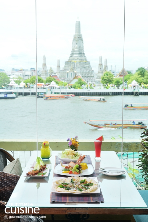 กินอาหารไทยพร้อมชมวิวพระปรางค์วัดอรุณฯ ที่ The Deck by Arun Residence ซอยประตูนกยูง