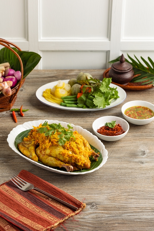 สัมผัสรสชาติอาหารพื้นบ้านอันเป็นเอกลักษณ์กับ ‘ไก่โคราช’ รสเลิศ  ณ ห้องอาหารเดอะ สยาม ที รูมท์ เอเชียทีค เดอะ ริเวอร์ฟร้อนท์