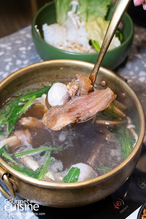 “ทองสมิทธ์ HOT POT” หม้อไฟก๋วยเตี๋ยวเรือรสเด็ดแห่ง Emsphere (BTS พร้อมพงษ์)