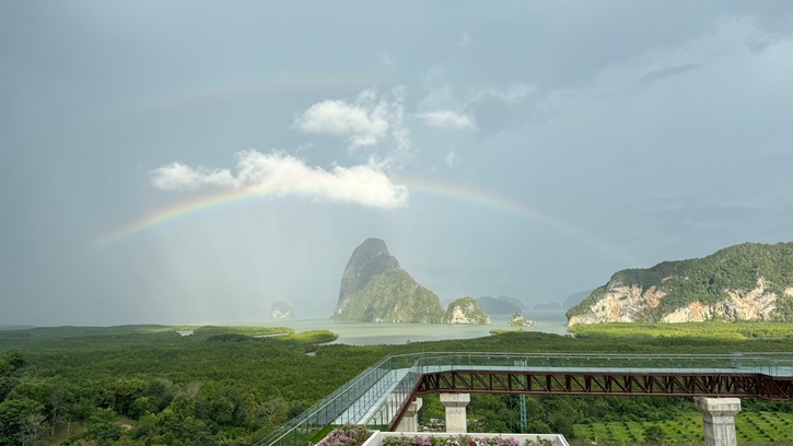 เปิดตัว Beyond Skywalk Nangshi รีสอร์ทไลฟ์สไตล์แห่งใหม่ พร้อมจุดชมวิวพื้นกระจกสูงและยาวที่สุดในไทย แลนด์มาร์คแห่งใหม่สุดอันซีนที่พังงา