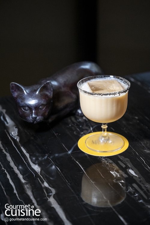 “The Black Cat” บาร์วิสกี้ไทยธีมแมวดำ ความลึกลับที่น่าค้นหาของสายดื่ม